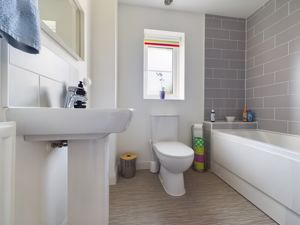 Family Bathroom- click for photo gallery